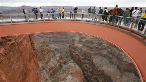 Grand Canyon Skywalk, other tourism experiences to close Wednesday | KLAS