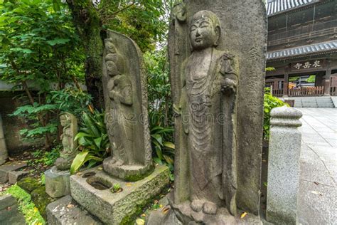 Sculptures and Main Gate (Daimon) with "Sengakuji" Inscription. Sengaku ...