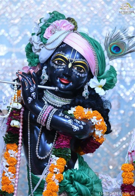 Pin by Amaranath Chavhan on ISKCON ShreeKrishna | Radha krishna images ...