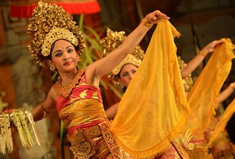 Legong Dance Show Ticket at Ubud Palace in Bali | Pelago