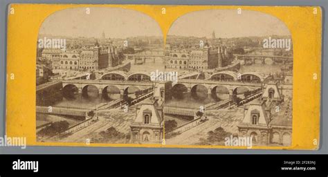 View of the Seine and various bridges in Paris Stock Photo - Alamy