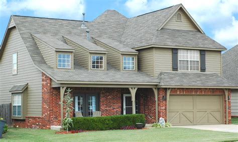 Can Vinyl Siding Cover Brick Exteriors? - Ferguson Roofing