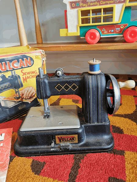 Vintage Toy Sewing Machine - Vintage Recycled