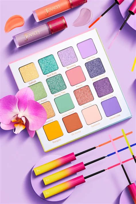 23 Best Rainbow Eyeshadow Palettes + Super Colorful Palettes