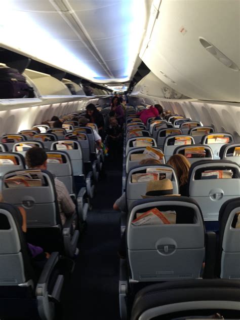 Boeing 737-800 Interior (com imagens)