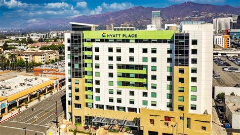 Hyatt Place Glendale Los Angeles DETAILED HOTEL REVIEW - Yellow ...