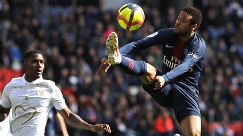 PSG striker Neymar suspended 3 matches after clash with fan | CTV News