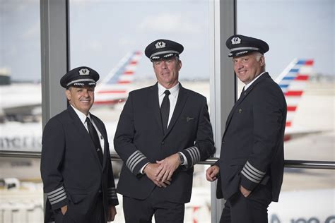 American Airlines Pilots Resist Vaccine Mandate, Warn Of Disruptions - Live and Let's Fly