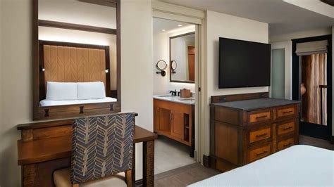 FIRST LOOK: Official Photos Released of Remodeled Rooms at Disney’s ...