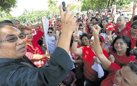 Marcos supporters ‘occupy Luneta’ | Inquirer News