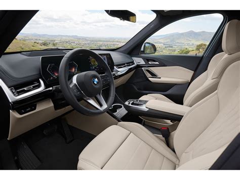 2023 BMW X1 Pictures: | U.S. News