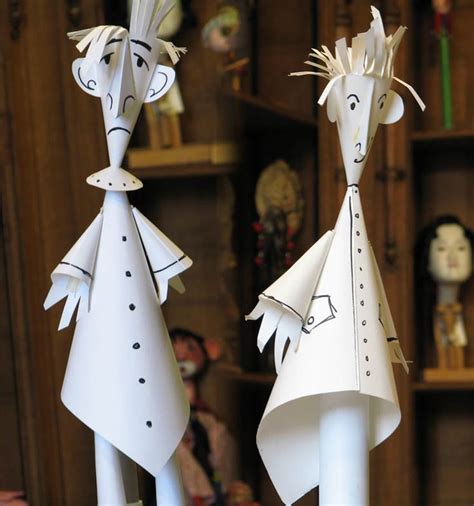 Jennifer E. Morris: Paper puppets | Paper puppets, Paper crafts, Crafts