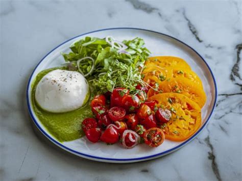 Heirloom Tomato Salad Recipe | Ree Drummond | Food Network