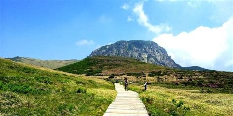 Jeju Island Hiking Trails | This is Korea Private Tour