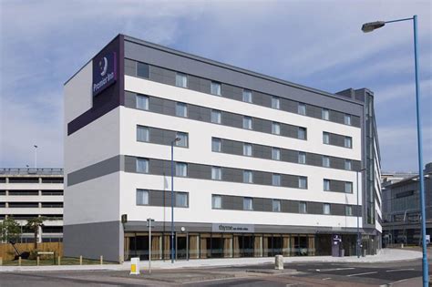 PREMIER INN SOUTHAMPTON WEST QUAY | ⋆⋆⋆ | UNITED KINGDOM | SEASON DEALS FROM £117