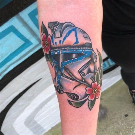 R2d2 Tattoo, Helmet Tattoo, War Tattoo, Star Wars Tattoo, Tattoo Art, Clone Trooper Helmet, Star ...