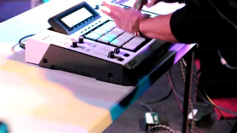 Araabmuzik Murders an MPC - YouTube