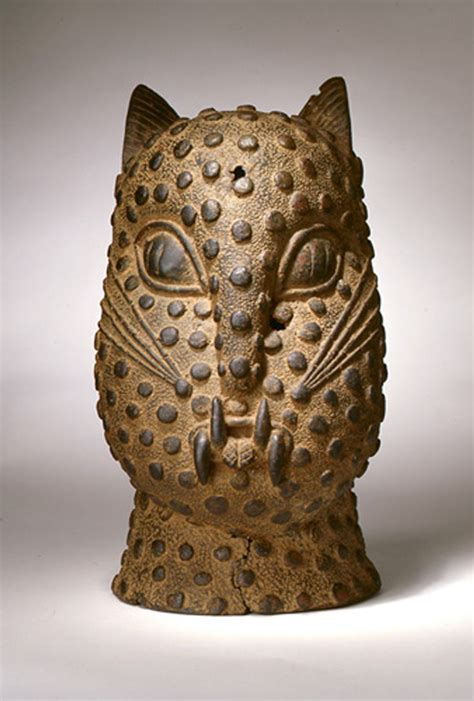 Africa | Leopard head in bronze | Benin culture. Nigeria | 17th century | African sculptures ...