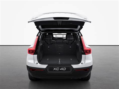 Volvo XC40 Recharge | Volvo Cars Waterloo