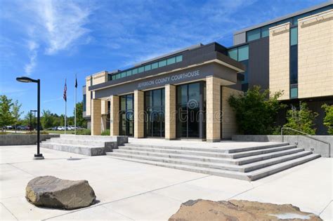 Jefferson County Courthouse Building Facade in Madras Oregon Editorial ...