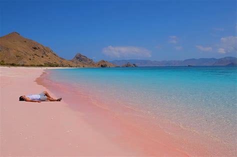 Labuan Bajo #3: Pulau Padar, Long Beach (Pink Beach) Island, Desa ...