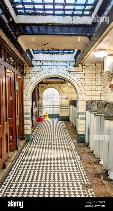 Victorian urinal hi-res stock photography and images - Alamy