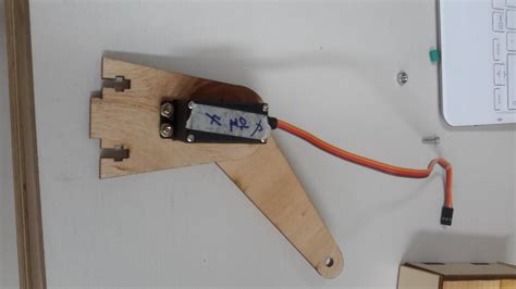 Robot Arm for Laser Cut : 9 Steps - Instructables