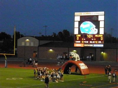 Moore High School Stadium - Moore, OK - Illuminated School Sports ...