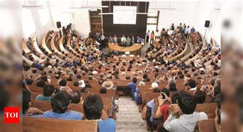 Over 8,000 register for admission at SCD Govt College | Ludhiana News - Times of India