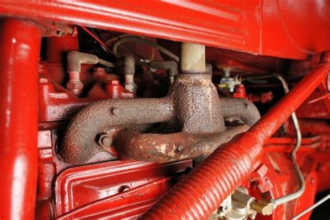 6 Clogged Exhaust Manifold Symptoms: Causes And Fixes