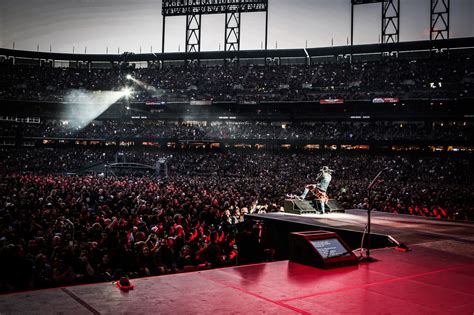 Guns N' Roses reunion show at AT&T Park revives classic Slash-Axl Rose ...