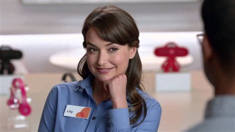 What You Didn't Know About The AT&T Commercial Actress