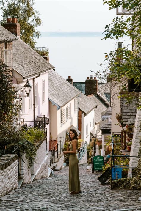 Clovelly Devon: 40 Photos to Inspire Your Visit - Roam and Thrive