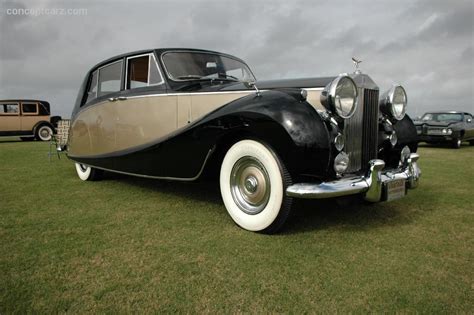 1954 Rolls-Royce Silver Wraith - Information and photos - MOMENTcar