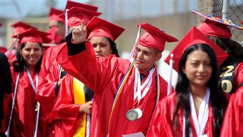 Memorable scenes from Hueneme High graduation