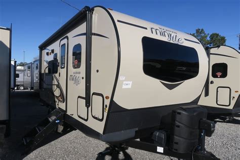 NEW 2019 ROCKWOOD MINI LITE 2104S - Overview | Berryland Campers