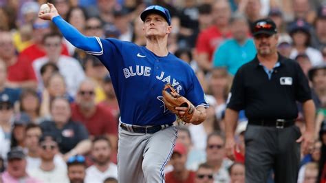 Blue Jays player Matt Champan out against Cubs | CTV News