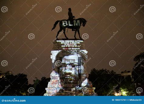 Robert E. Lee Statue V, Richmond, VA, BLM Editorial Photo - Image of ...