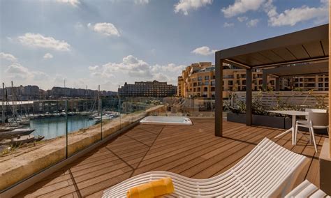 Rooms & Suites | Hilton Malta Hotel in St Julian's