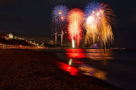 Bournemouth Pier Fireworks | The start of the summer firewor… | Flickr