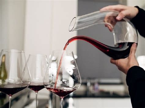 9 Decantation Examples in Everyday Life – StudiousGuy