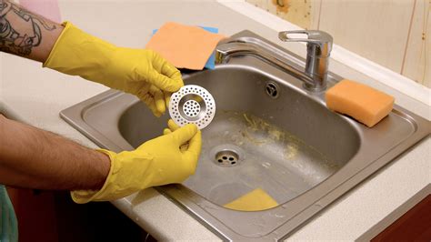 How to Fix Smelly Sink Drains Using at Home | Blockbusters