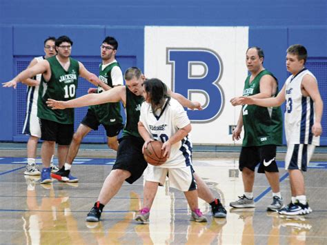 Special Olympics basketball teams compete in Hoosier Classic - Seymour ...