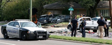 2 officers among those hurt when chase ends in fiery pileup in northwest Dallas | Traffic ...