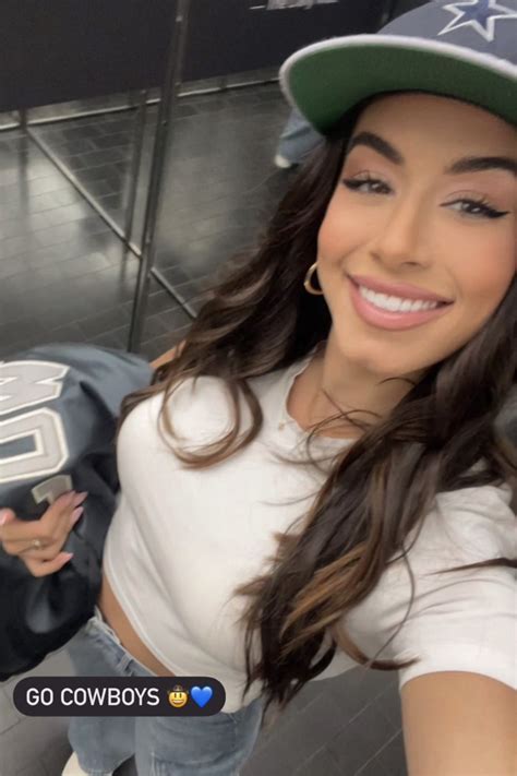 Cowboys' Dak Prescott cozies up with rumored new girlfriend