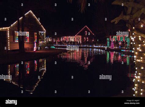 Acadian Village Christmas Lights 2021 - House Christmas 2021