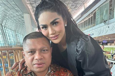 Polusi di Jakarta Meningkat, Krisdayanti dan Raul Lemos Healing ke ...