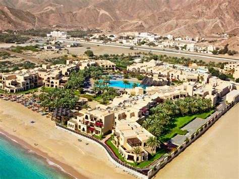 Best Price on Miramar Al Aqah Beach Resort in Fujairah + Reviews