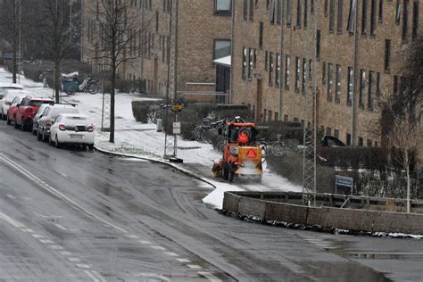 SNOW FALLS in DANISH CAPITAL COPENHAGEN DENMARK Editorial Stock Image - Image of auto, editorial ...