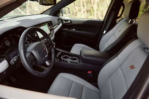 Dodge Durango Interior Review - Sharp and Sporty